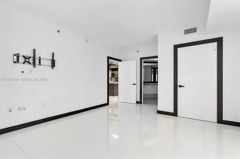 55 SE 6th Street Miami FL 33131