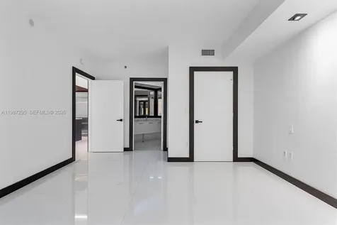 55 SE 6th Street Miami FL 33131