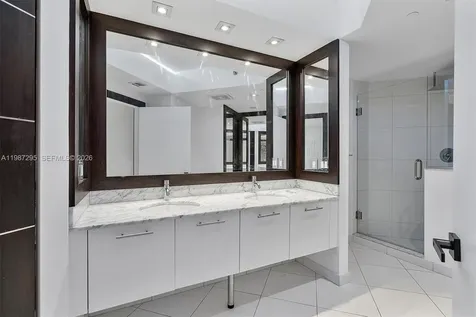 55 SE 6th Street Miami FL 33131