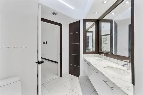 55 SE 6th Street Miami FL 33131