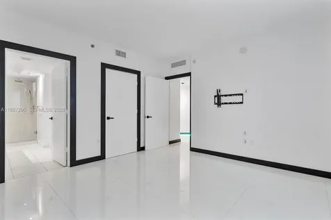 55 SE 6th Street Miami FL 33131