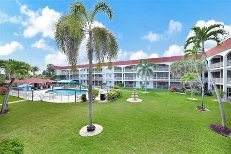 580 Egret Drive Hallandale Beach FL 33009