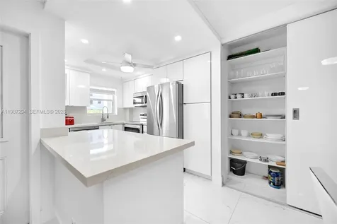 580 Egret Drive Hallandale Beach FL 33009