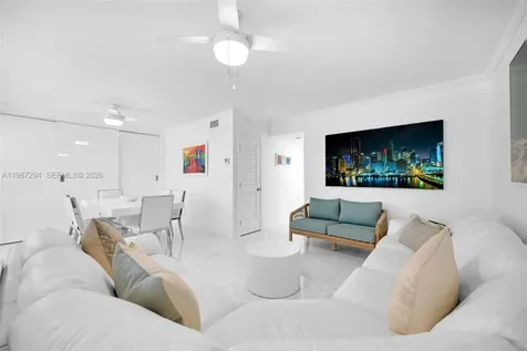 580 Egret Drive Hallandale Beach FL 33009