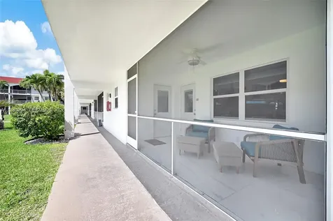 580 Egret Drive Hallandale Beach FL 33009