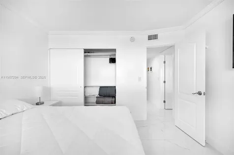 580 Egret Drive Hallandale Beach FL 33009