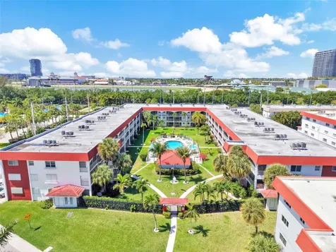 580 Egret Drive Hallandale Beach FL 33009