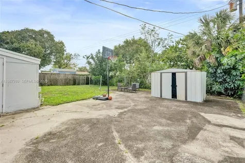 3320 NW 18th Street Lauderhill FL 33311
