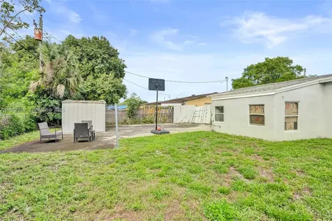 3320 NW 18th Street Lauderhill FL 33311