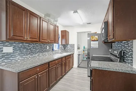 3320 NW 18th Street Lauderhill FL 33311