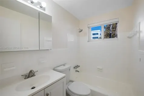 428 Collins Avenue Miami Beach FL 33139