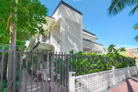 428 Collins Avenue Miami Beach FL 33139