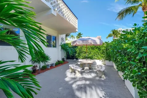 428 Collins Avenue Miami Beach FL 33139