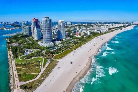 428 Collins Avenue Miami Beach FL 33139