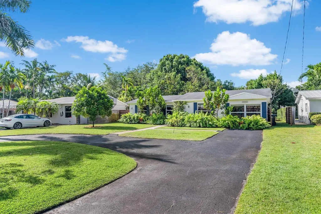 1724 SW 4th Street Fort Lauderdale FL 33312