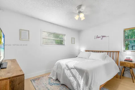 1724 SW 4th Street Fort Lauderdale FL 33312