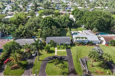 1724 SW 4th Street Fort Lauderdale FL 33312