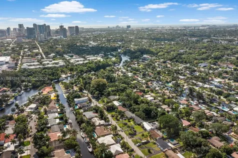 1724 SW 4th Street Fort Lauderdale FL 33312
