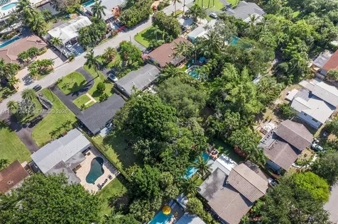1724 SW 4th Street Fort Lauderdale FL 33312