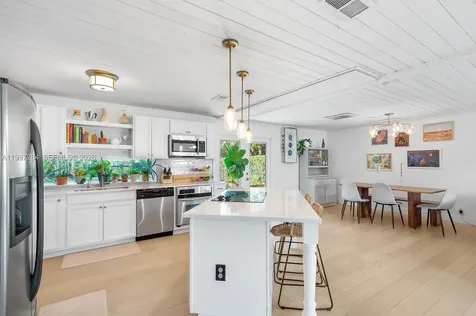 1724 SW 4th Street Fort Lauderdale FL 33312