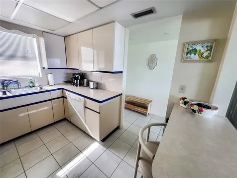 1750 S Ocean Boulevard Lauderdale By The Sea FL 33062