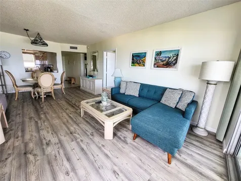 1750 S Ocean Boulevard Lauderdale By The Sea FL 33062