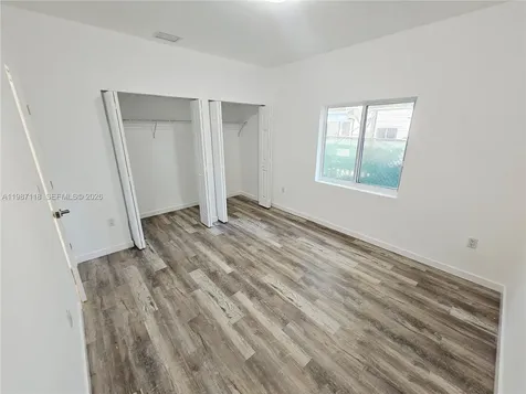 127 NE 184th Terrace Miami FL 33179