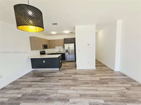 127 NE 184th Terrace Miami FL 33179