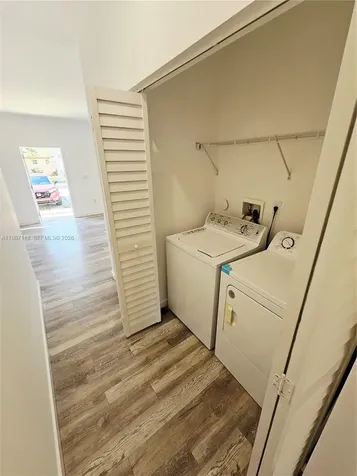 127 NE 184th Terrace Miami FL 33179
