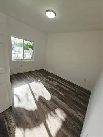 127 NE 184th Terrace Miami FL 33179