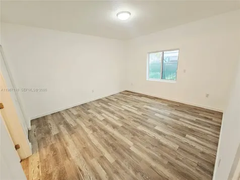 127 NE 184th Terrace Miami FL 33179