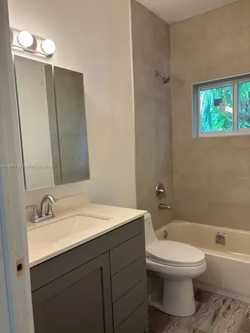 127 NE 184th Terrace Miami FL 33179