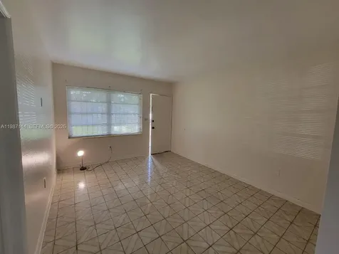 291 E 4th Avenue Hialeah FL 33010