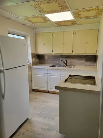 291 E 4th Avenue Hialeah FL 33010