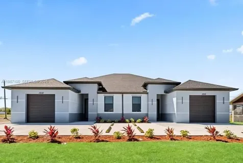 1202 NE 8th Place Cape Coral FL 33909