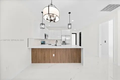 1202 NE 8th Place Cape Coral FL 33909