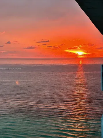 6061 Collins Avenue Miami Beach FL 33140
