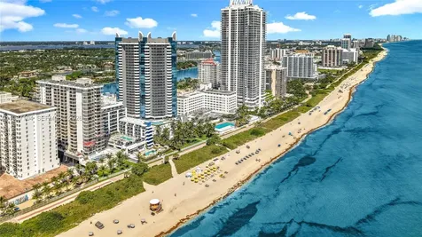 6061 Collins Avenue Miami Beach FL 33140