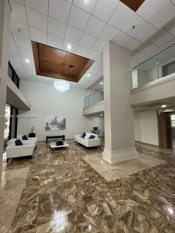 6061 Collins Avenue Miami Beach FL 33140