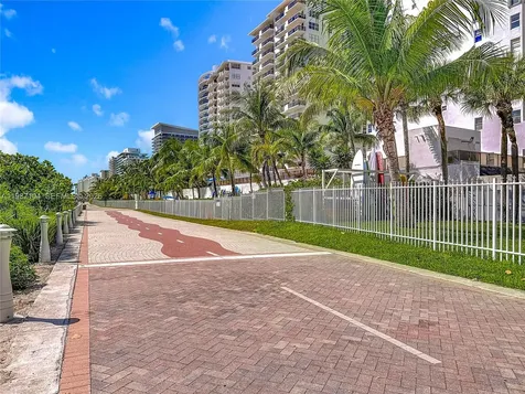 6061 Collins Avenue Miami Beach FL 33140