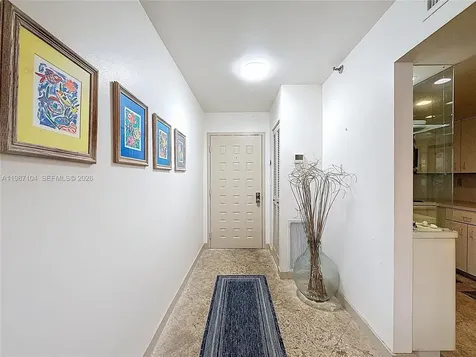 6061 Collins Avenue Miami Beach FL 33140
