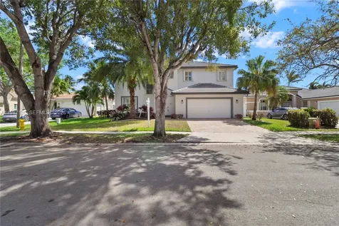 2327 NW 187th Avenue Pembroke Pines FL 33029