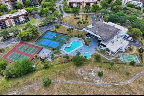 6690 NW 38th Drive Lauderhill FL 33319