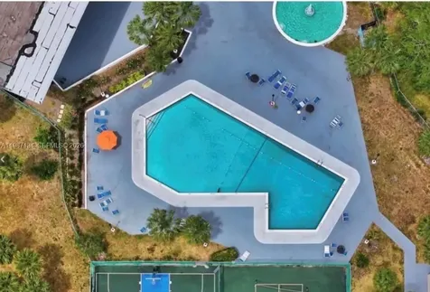 6690 NW 38th Drive Lauderhill FL 33319