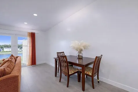20704 SW 103rd Place Cutler Bay FL 33189