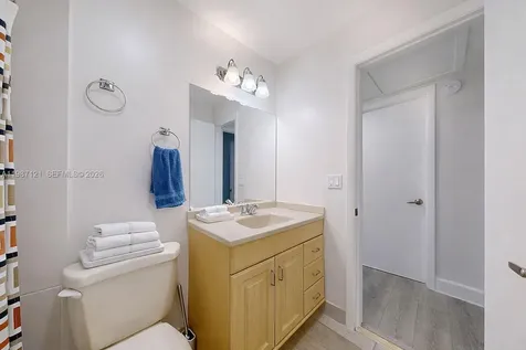 20704 SW 103rd Place Cutler Bay FL 33189