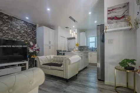 3495 W 2nd Avenue Hialeah FL 33012