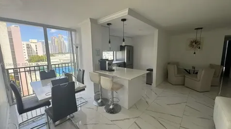 16909 N Bay Road Sunny Isles Beach FL 33160