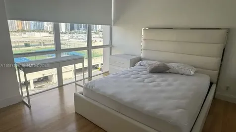 16909 N Bay Road Sunny Isles Beach FL 33160