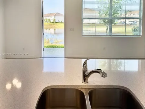 1613 Pelican Drive Davenport FL 33896